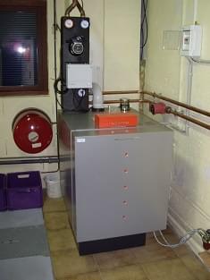 Panneaux solaire VITOSOL + relève chaudière fioul Panneaux solaire VITOSOL + relève chaudière fioul